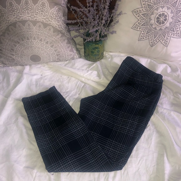 OLD NAVY - SZ 10 DK. BLUE/WHITE PIXIE PANTS - Picture 6 of 8